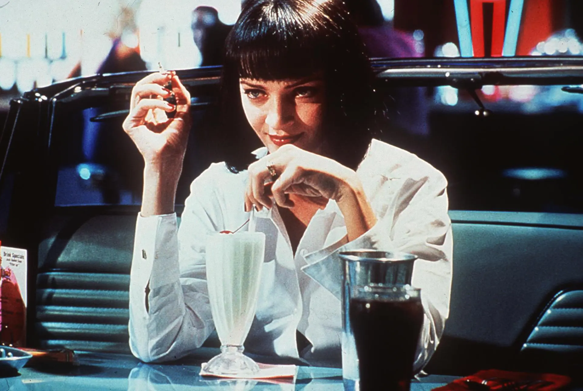 Mia Wallace (Uma Thurman) degustando seu milk-shake de cinco dólares