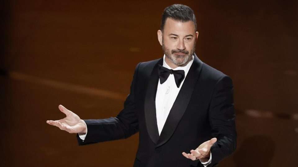 Emissora suspende programa de Jimmy Kimmel após comentário sobre acusado de matar Kirk