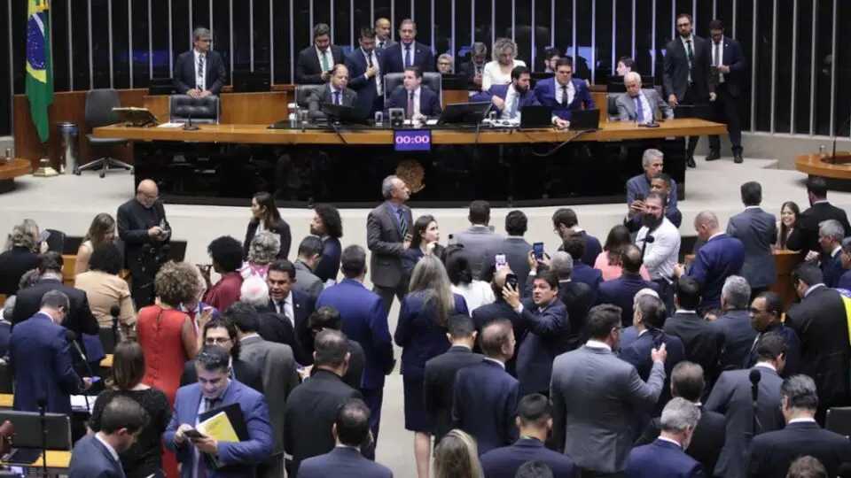 anistia urgência Câmara oposição