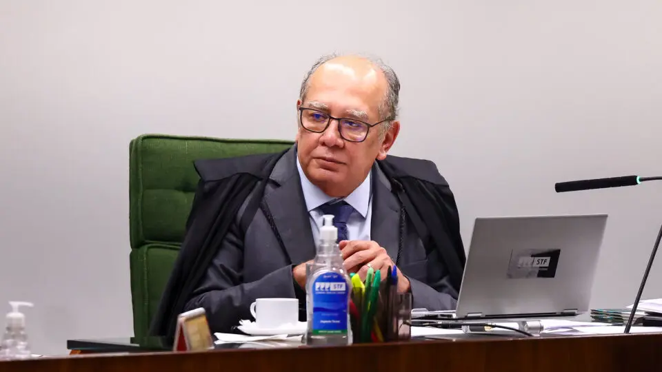 Gilmar aciona Congresso e União sobre regras de impeachment de ministros do STF