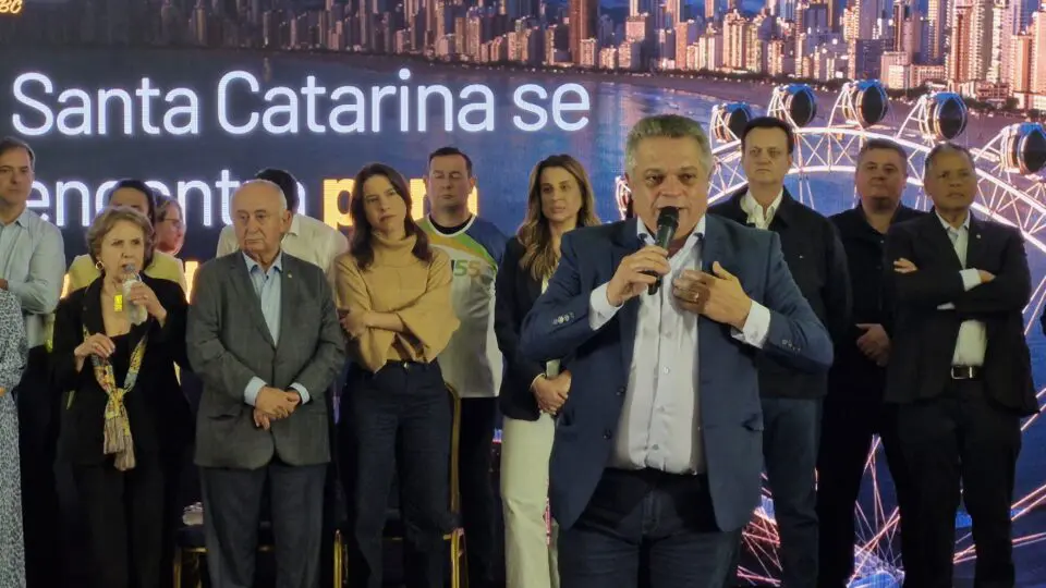 João Rodrigues diz que vai comparar capacidade de gestão com Jorginho Mello (PL-SC), atual governador catarinense.