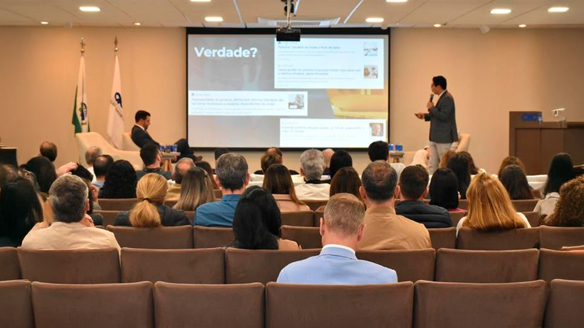 Entre os temas mais relevantes do cenário econômico atual, ACP promoveu o debate sobre a tão necessária Reforma Tributária com especialistas da área