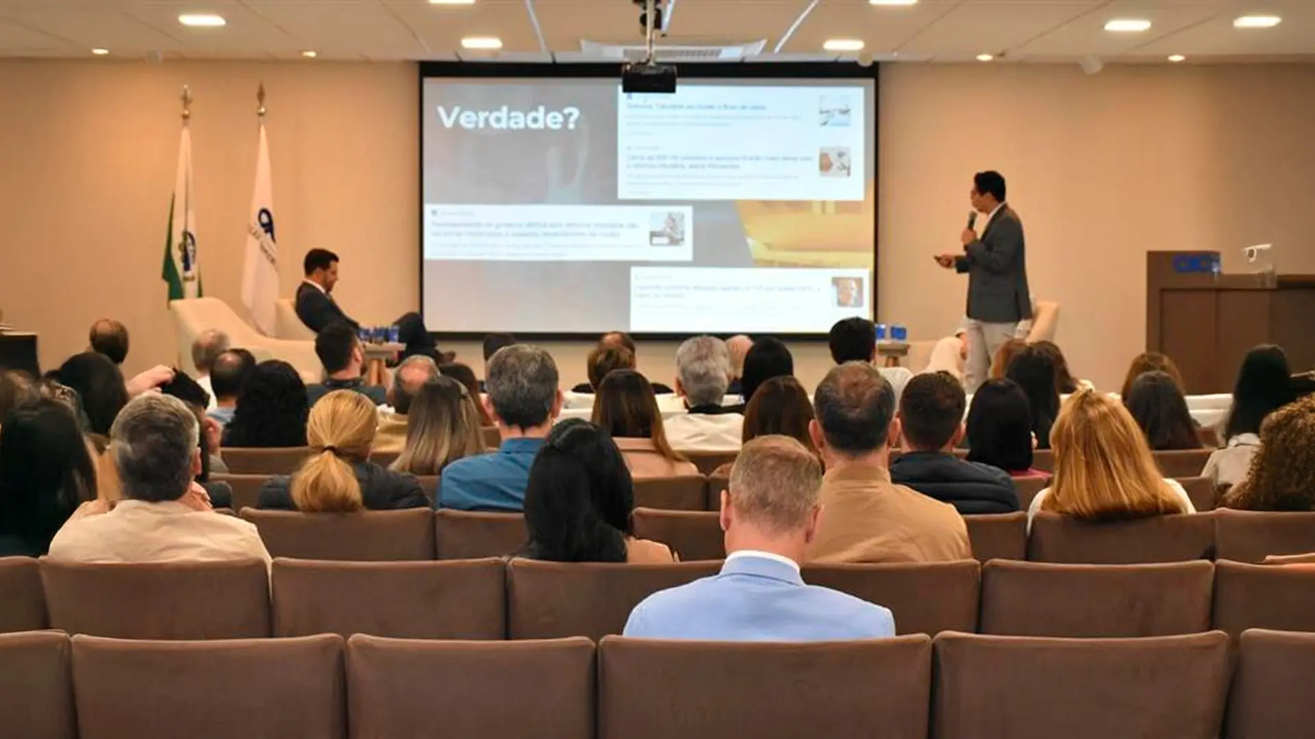 Entre os temas mais relevantes do cenário econômico atual, ACP promoveu o debate sobre a tão necessária Reforma Tributária com especialistas da área