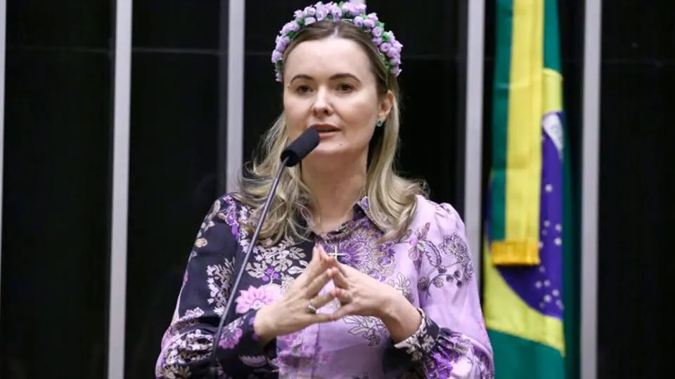 A deputada federal Júlia Zanatta (PL-SC) virou alvo de representação apresentada à Procuradoria-Geral da República por colegas de bancada do PT.