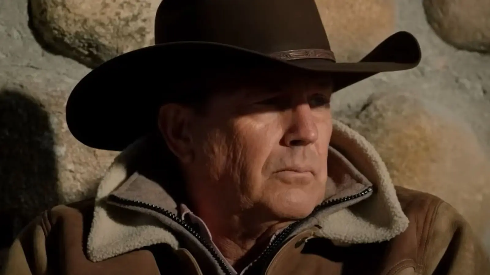 Série de faroeste, uma delas é Yellowstone.