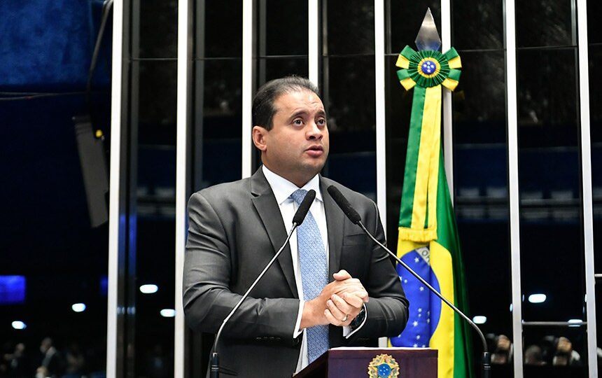 Senado votará lei do impeachment se STF avançar com liminar de Gilmar, diz relator