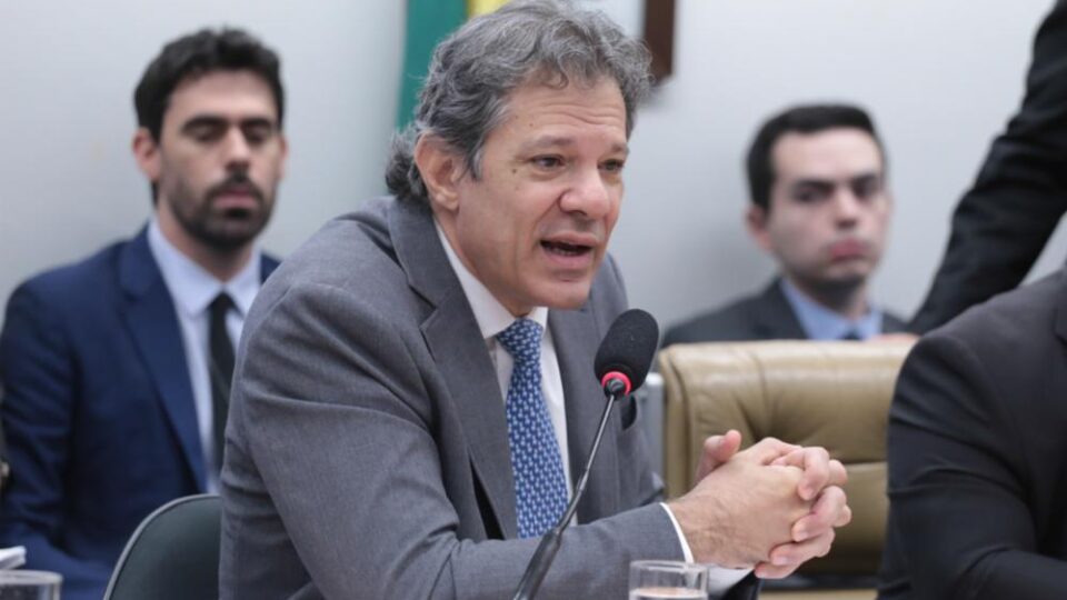 A despedida de Barroso da presidência do STF. Haddad defende fim da estabilidade de servidor que não produz