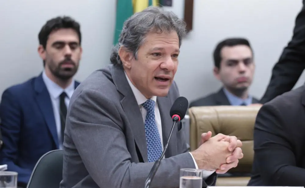 Haddad é chamado de Taxad em audiência e deputados batem boca