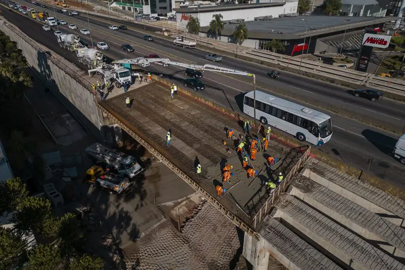 Curitiba aplica R$ 4,1 bilhões em obras de infraestrutura.