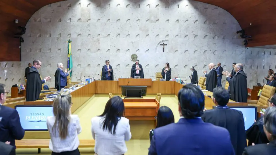 Barroso se despede da presidência do STF e cita “custo pessoal”