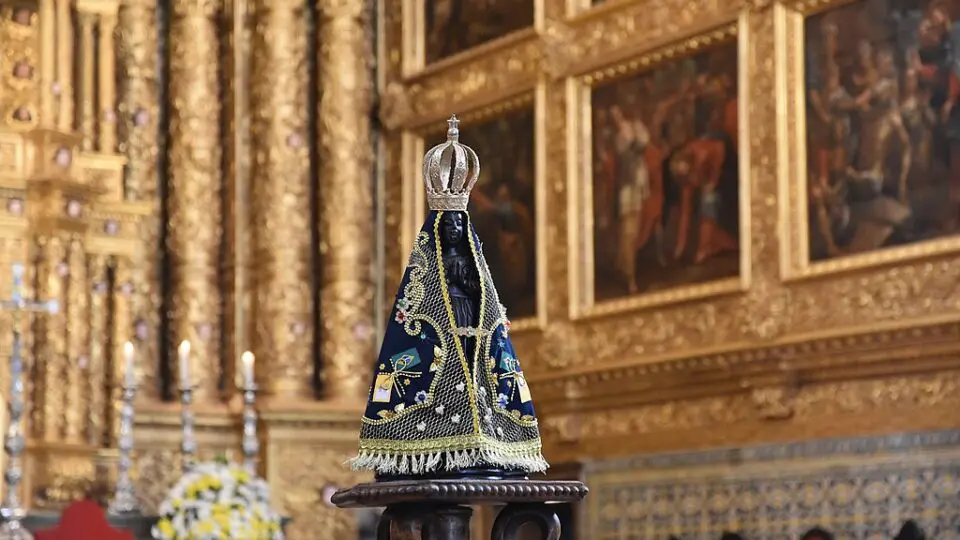Imagem de Nossa Senhora Aparecida.