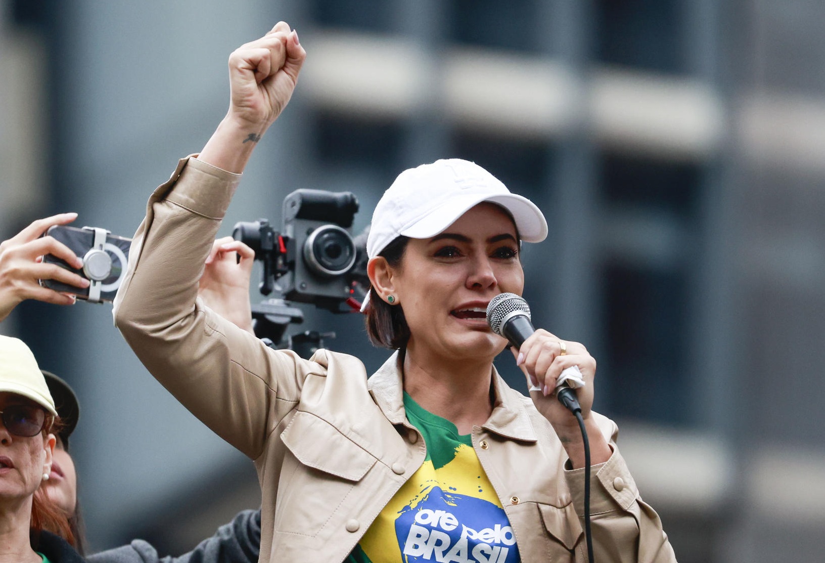 Caminhada pela anistia foi convocada pelos Bolsonaros e líderes da Direita como Michelle.