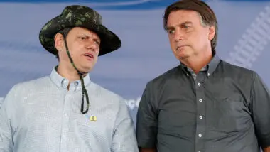 Moraes autoriza visitas de Tarcísio, Derrite e Castro a Bolsonaro