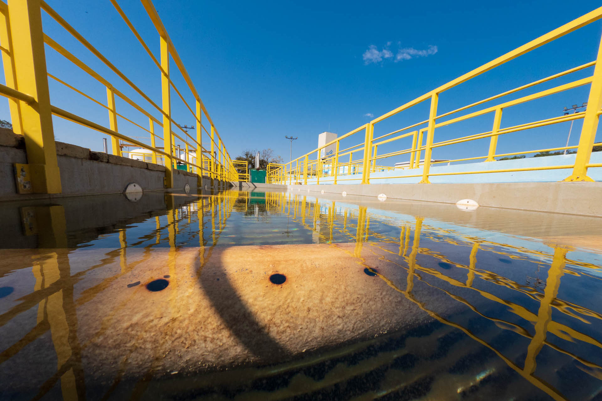 Sanepar tem índice de 34% em perdas de água, de acordo com o Trata Brasil, um dos mais baixos do país