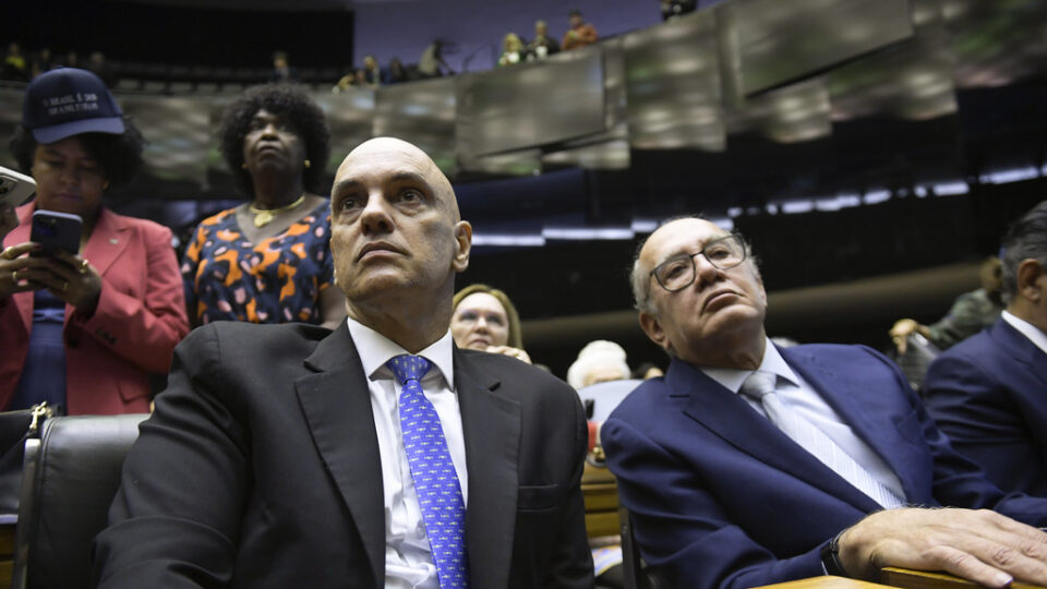 Moraes acompanha Gilmar em julgamento sobre ampliação do foro privilegiado