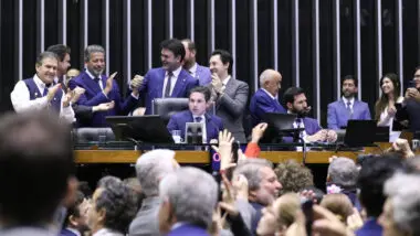 Como Cada deputado Votou na abrovóia da isenção