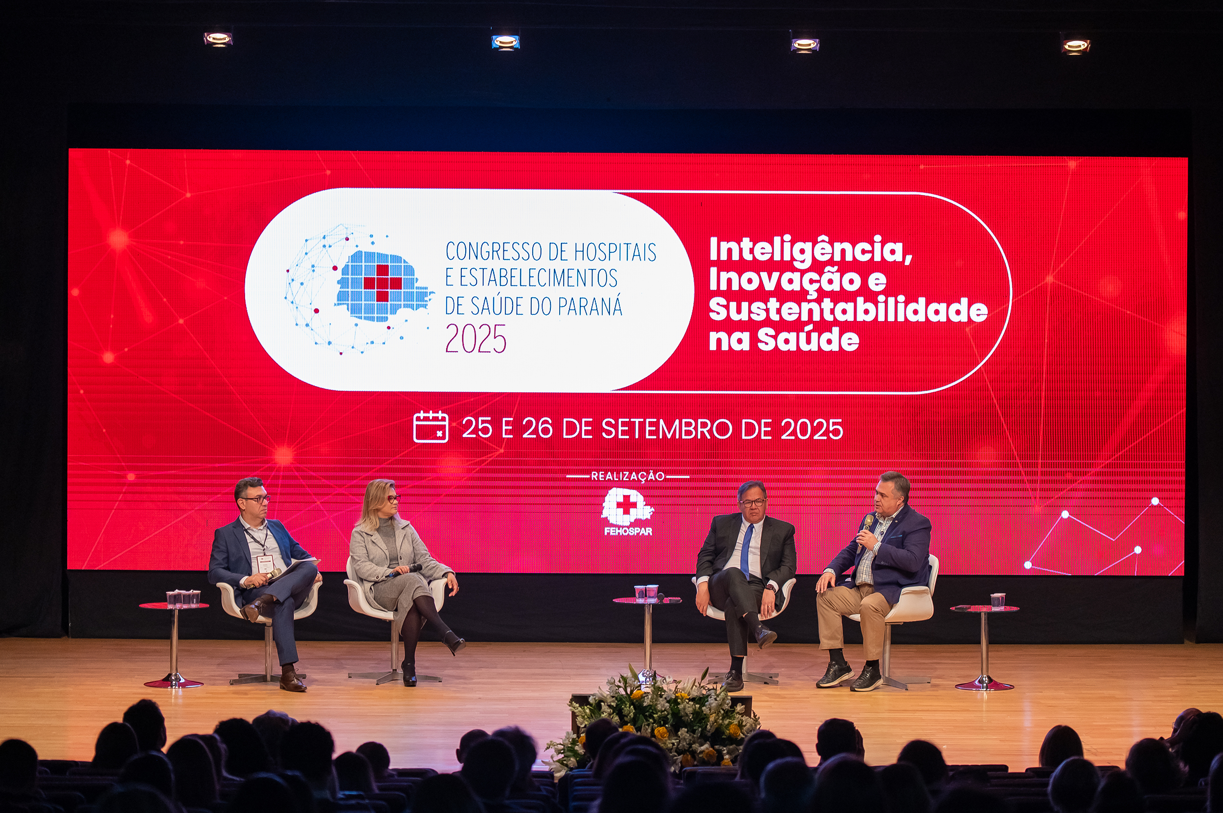 Congresso da Fehospar destacou inteligência artificial e novas tecnologias como caminhos para transformar a gestão hospitalar