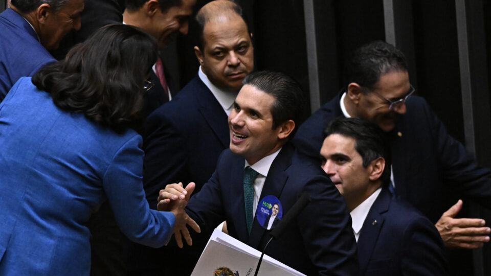 Motta escolhe deputado petista como relator de PL que torna crime hediondo a adulteração de bebidas