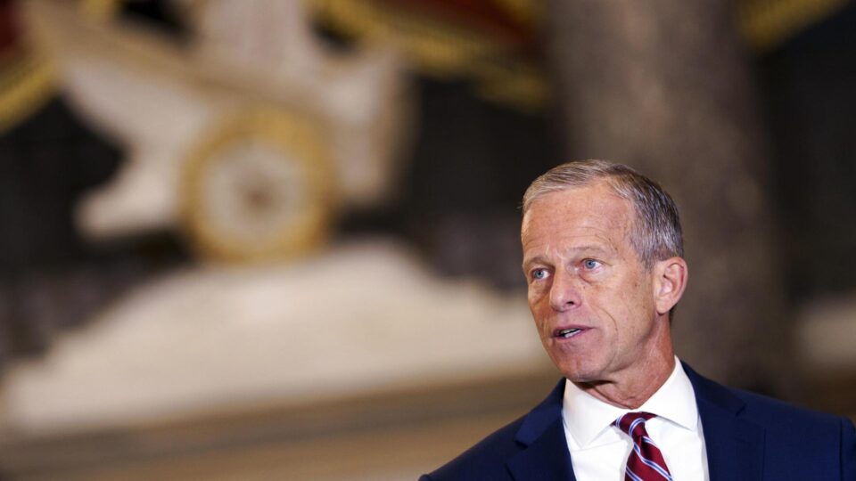 Projetos são rejeitados no Congresso dos EUA e paralisação do governo deve se estender até a próxima semana