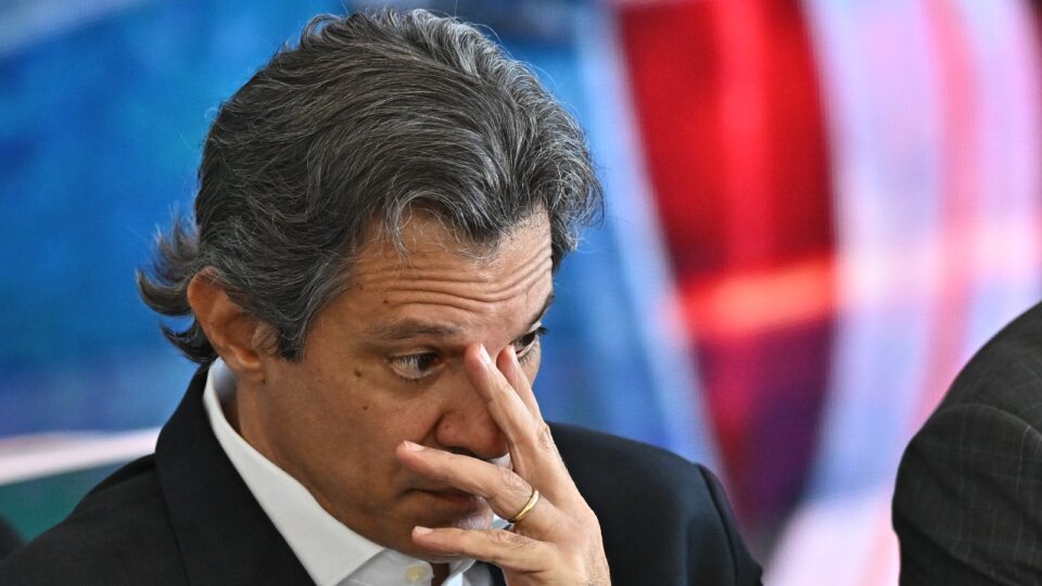 Congresso resiste à MP que aumenta imposto de aplicações, bets e fintechs
