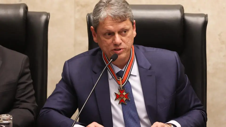 Tarcísio elogia “trabalho amoroso” da Justiça Eleitoral
