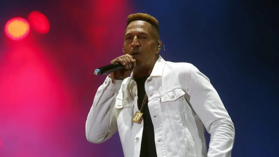 Mano Brown, do Racionais MCs, durante show no Rio de Janeiro em 2019: o criminoso como vítima.
