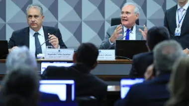 Comissão mista aprova “MP da Tributação” após acordo e resistência da oposição