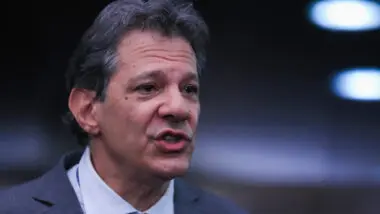Haddad diz que tarifa zero no transporte público pode ser bandeira de Lula em 2026