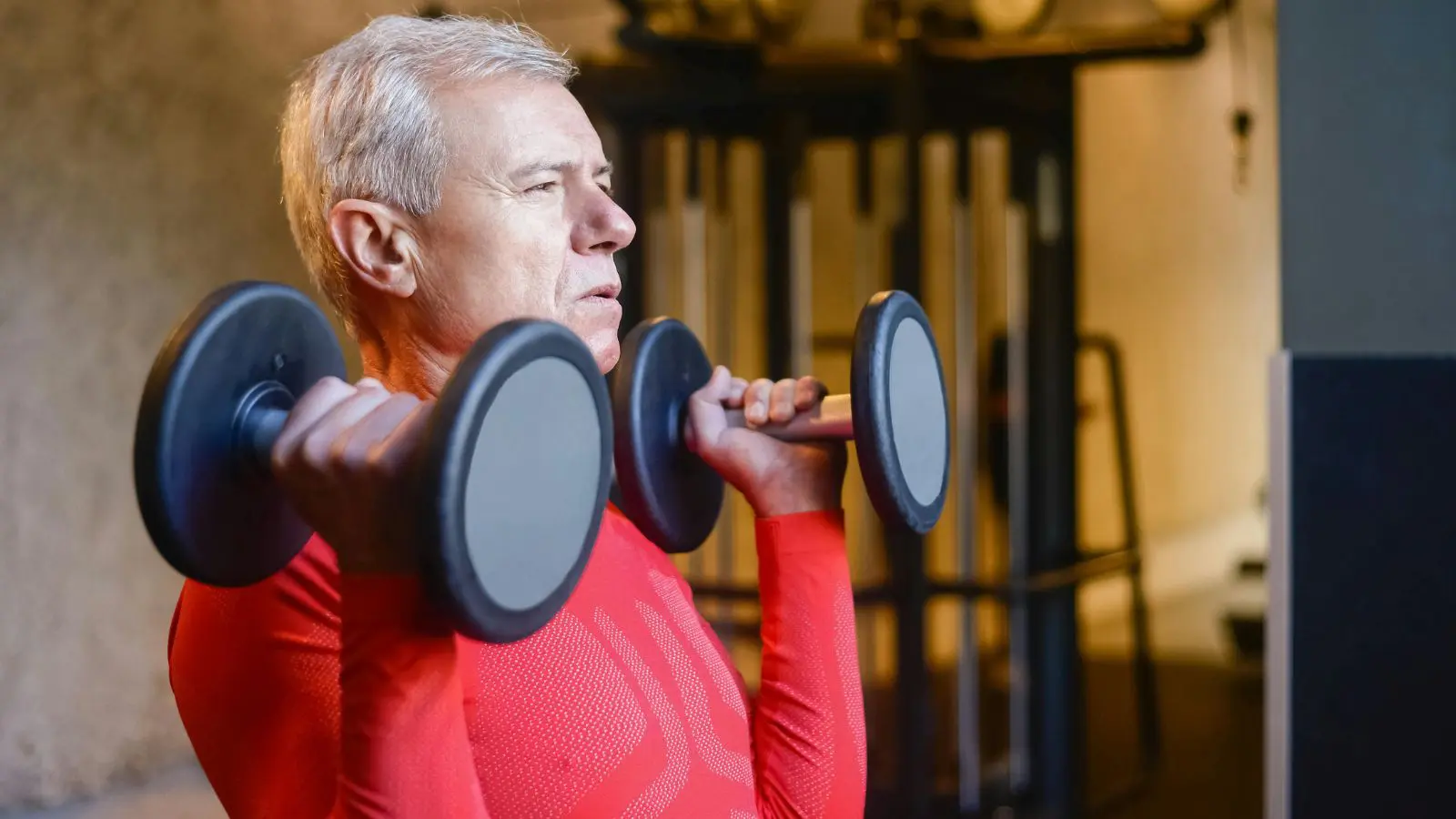 A força muscular é importante na terceira idade.