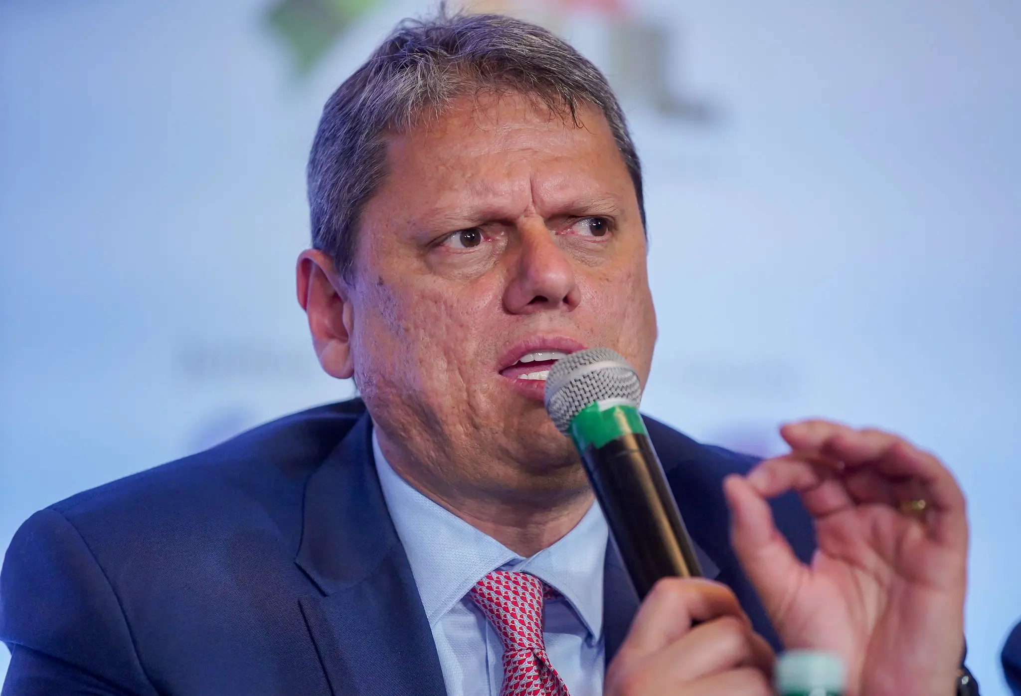 Governo Lula culpa Tarcísio por derrota de MP que aumentava impostos