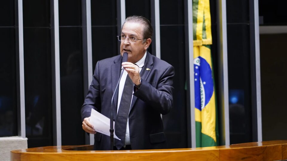 Deputado do PL quer ouvir sindicalistas sobre fim da escala 6×1