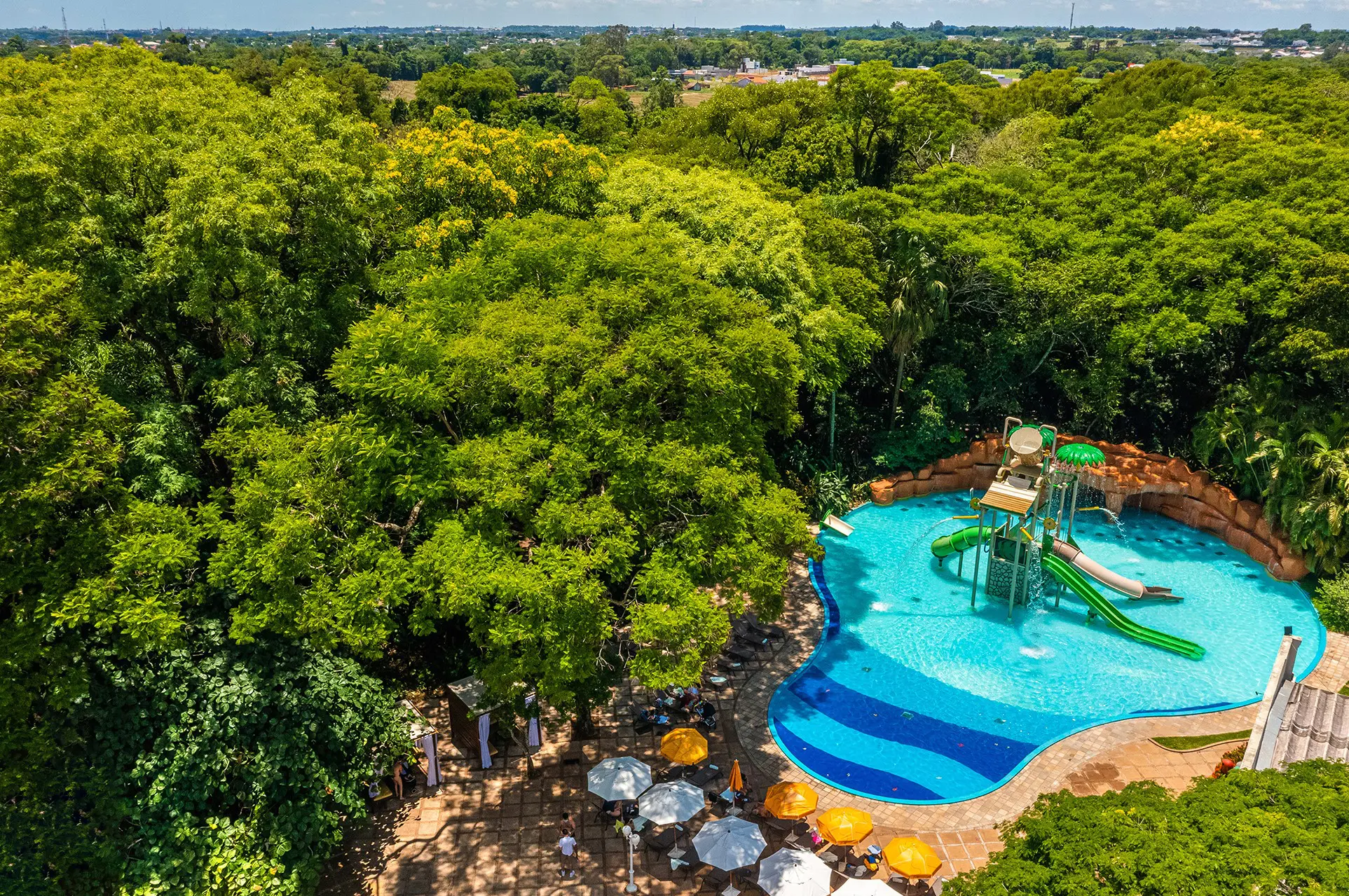 A Splash Pool é uma das piscinas do complexo de lazer do Bourbon Cataratas do Iguaçu.