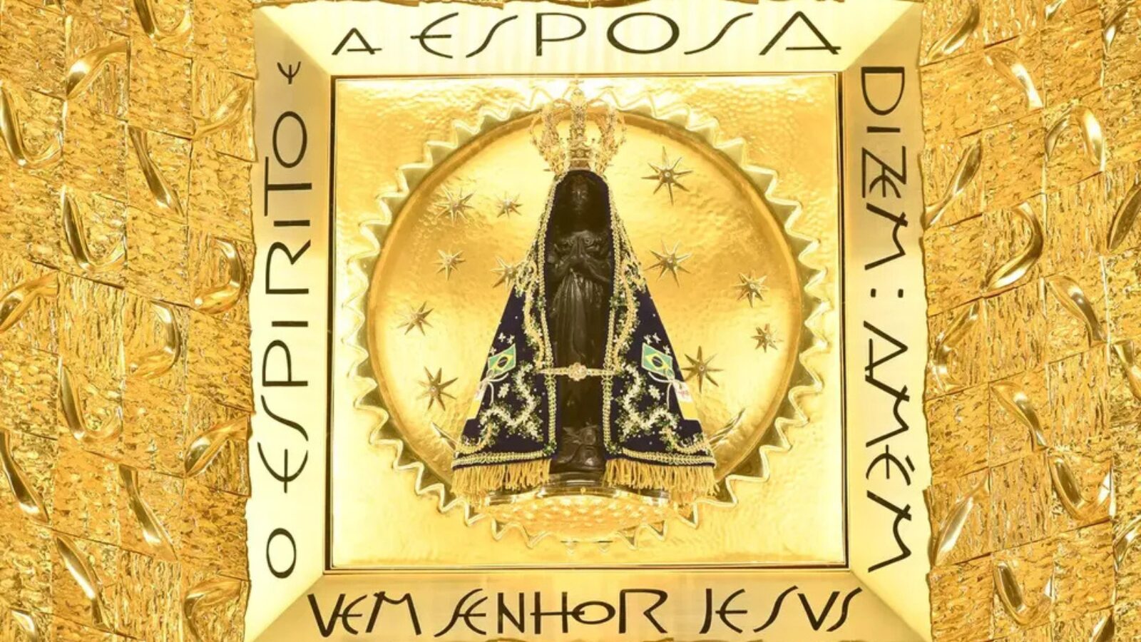 Imagem de Nossa Senhora Aparecida: milagre comemorado em 12 de outubro.