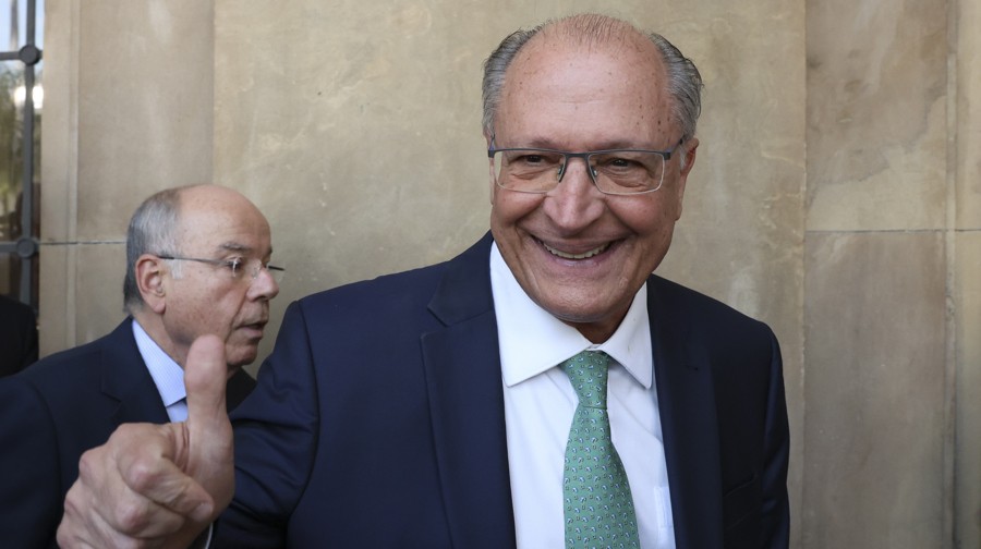 Lula pediu suspensão de tarifas, revela Alckmin