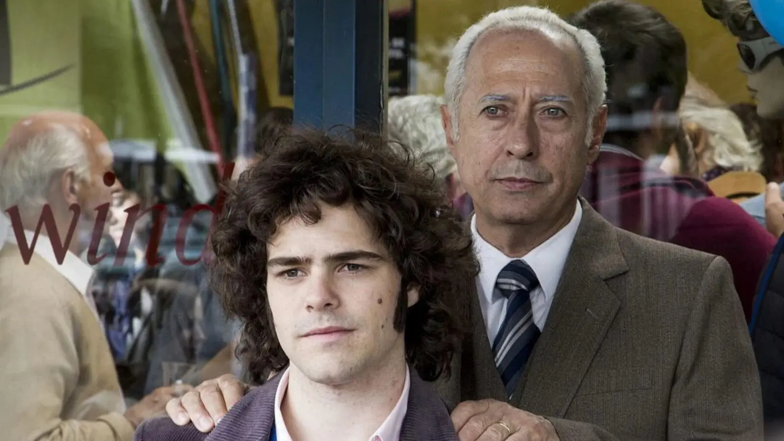 Peter Lanzani e Guillermo Francella são os protagonistas de "O Clã"