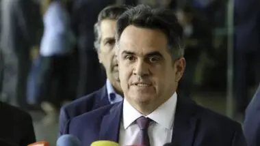 Projeto político: Ciro Nogueira diz que eleição de 2026 já estaria ganha, mas que atuação de Eduardo Bolsonaro nos Estados Unidos fez surgir necessidade de lutar pela presidência.