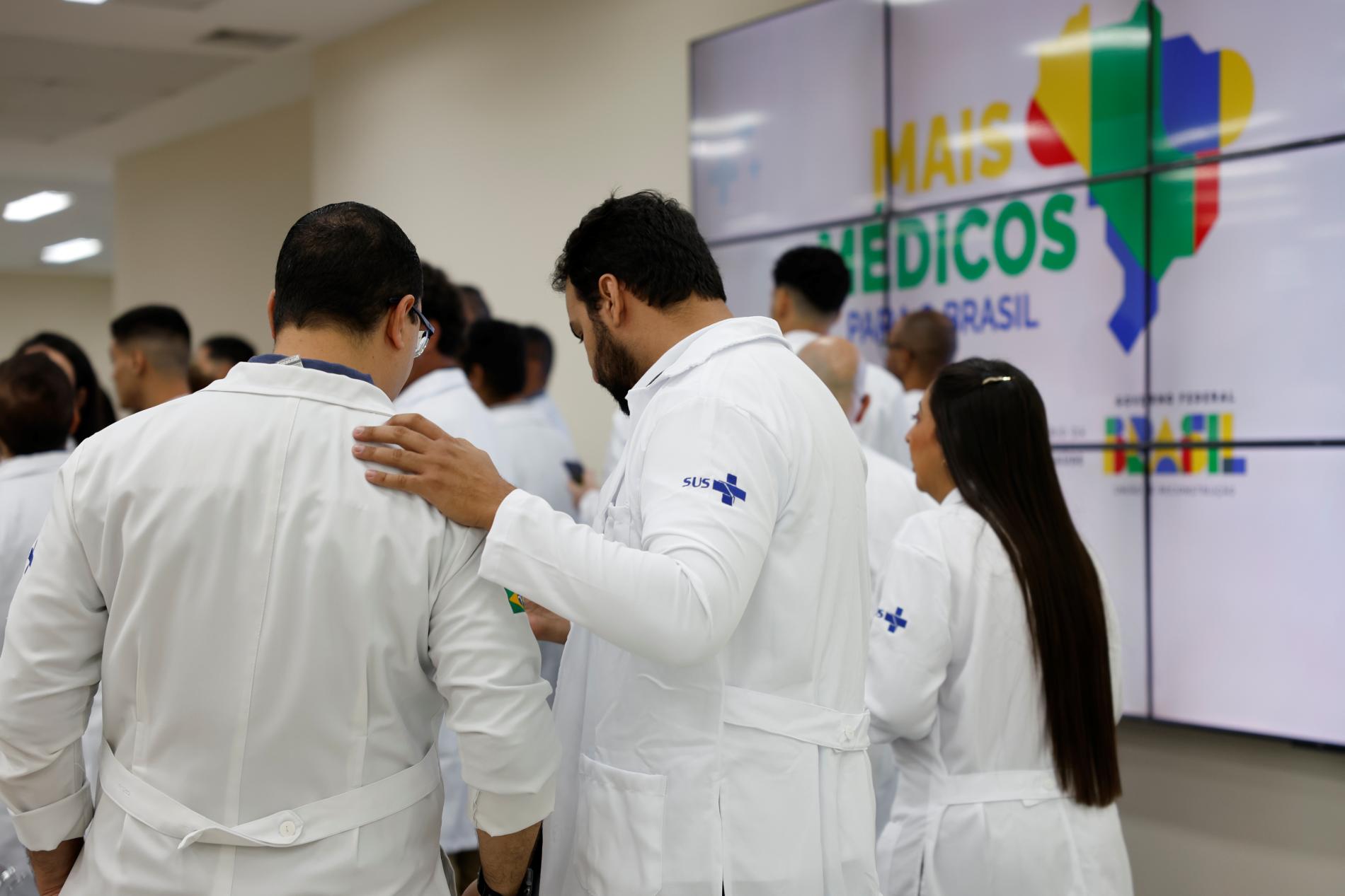 MEC analisará a judicialização da abertura de cursos de medicina privados e o impacto no SUS.