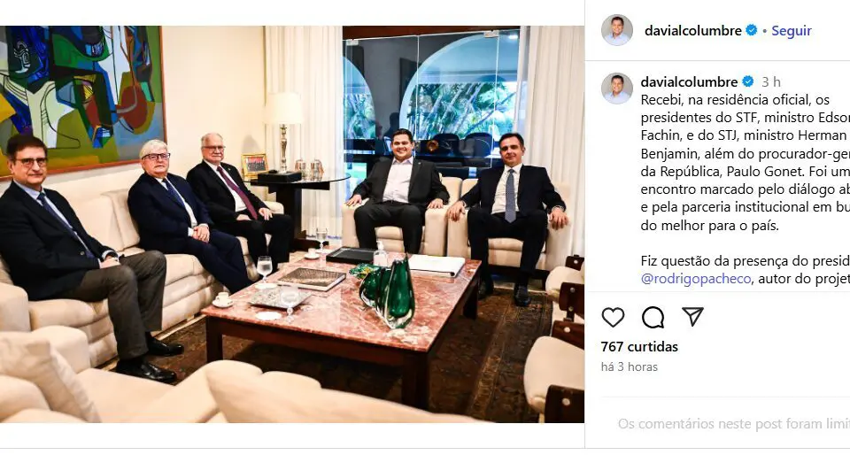 Alcolumbre recebe Fachin e “faz questão” de presença de Pacheco na reunião