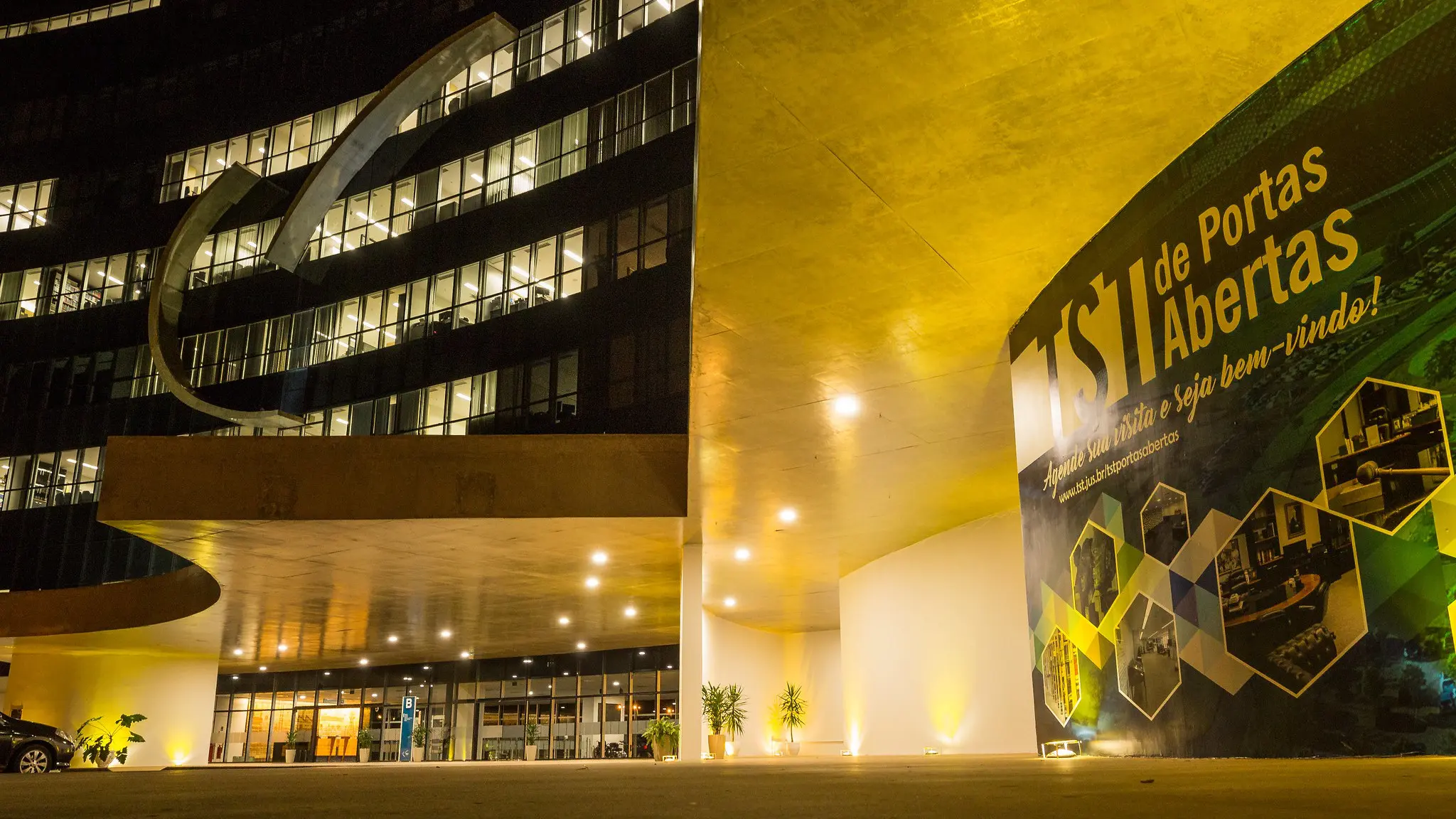 Defesa ligada a Barroso sustenta que contrato de R$ 10 milhões foi regular e pede preservação da compra dos carros.