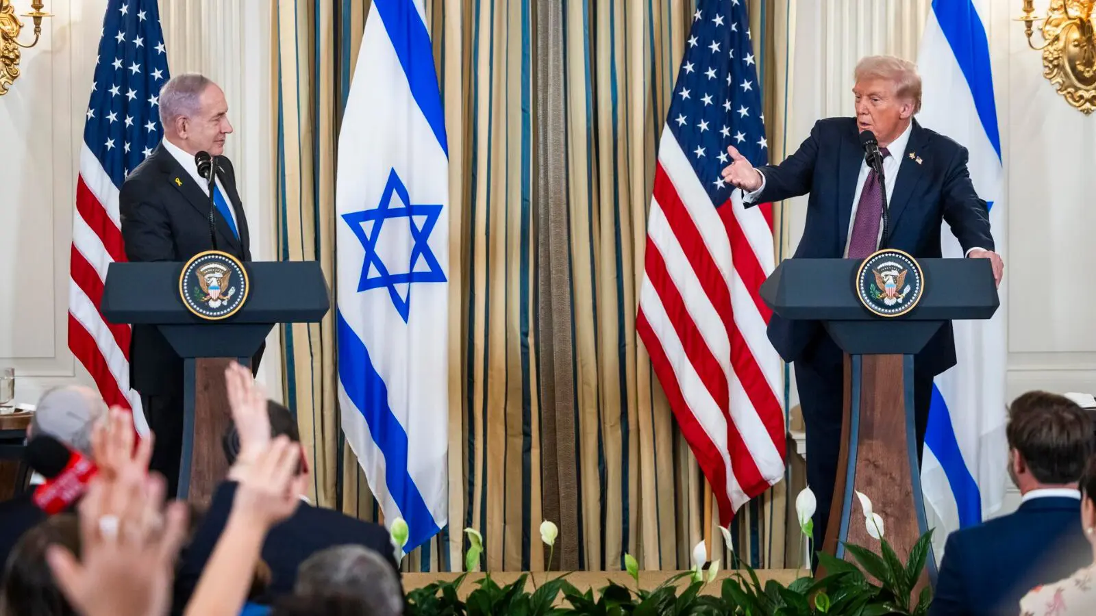 Donald Trump e Benjamin Netanyahu durante entrevista coletiva na Casa Branca em 29 de setembro: acordo com o Hamas vai durar?