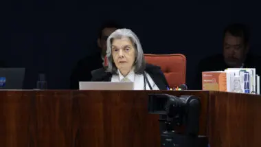 Nova intervenção: Cármen Lúcia, durante julgamento na Primeira Turma do STF. A ministra usou a palavra para defender que o TSE jamais cogitou a ideia de voto impresso.