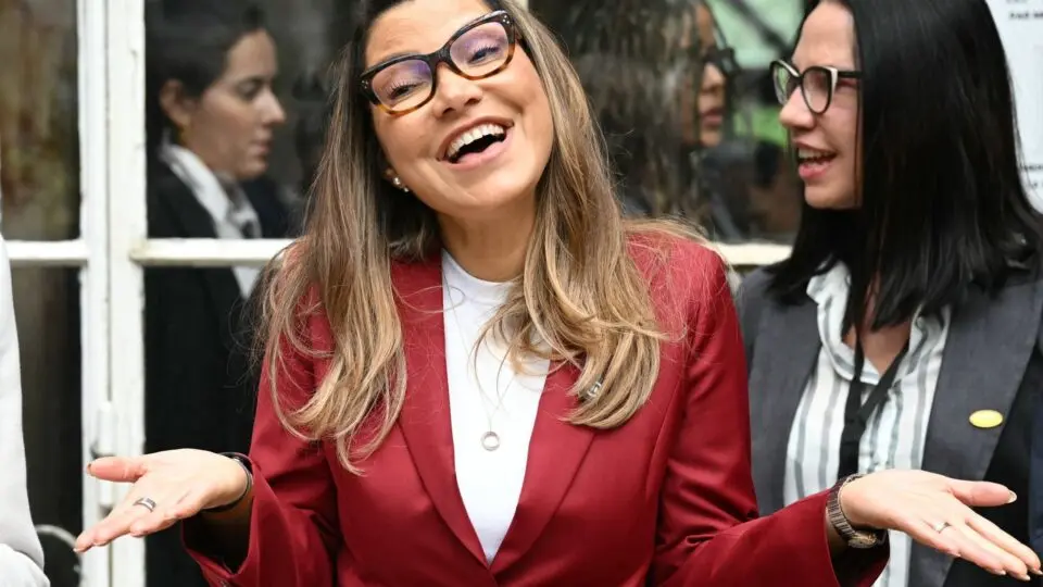 Governo escolhe Janja para representar o Brasil em Paris