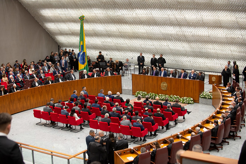 Senado aprova criação de 330 cargos comissionados no STJ