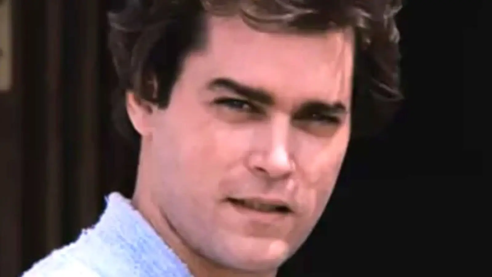 Com o fim do sonho de mafioso, Liotta termina como delator