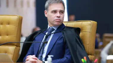 Mendonça manda bloquear R$ 390 milhões de sindicato de irmão de Lula