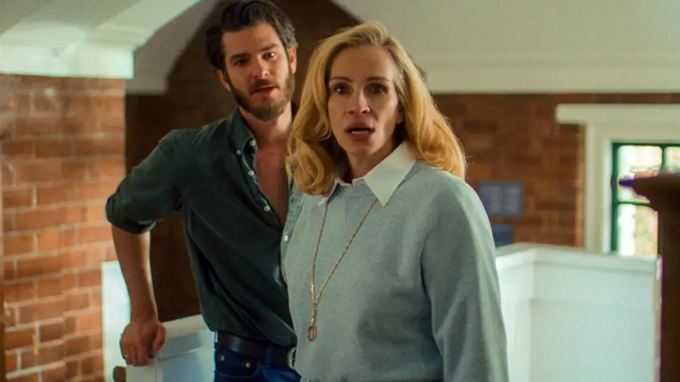 Andrew Garfield e Julia Roberts interpretam professores em "Depois da Caçada"
