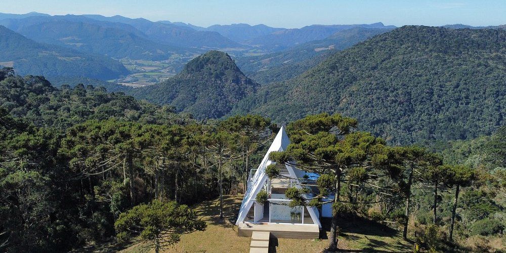 Hospedagem de luxo em Urubici integra sofisticação e natureza na Serra Catarinense, um dos destinos mais procurados da primavera em Santa Catarina.