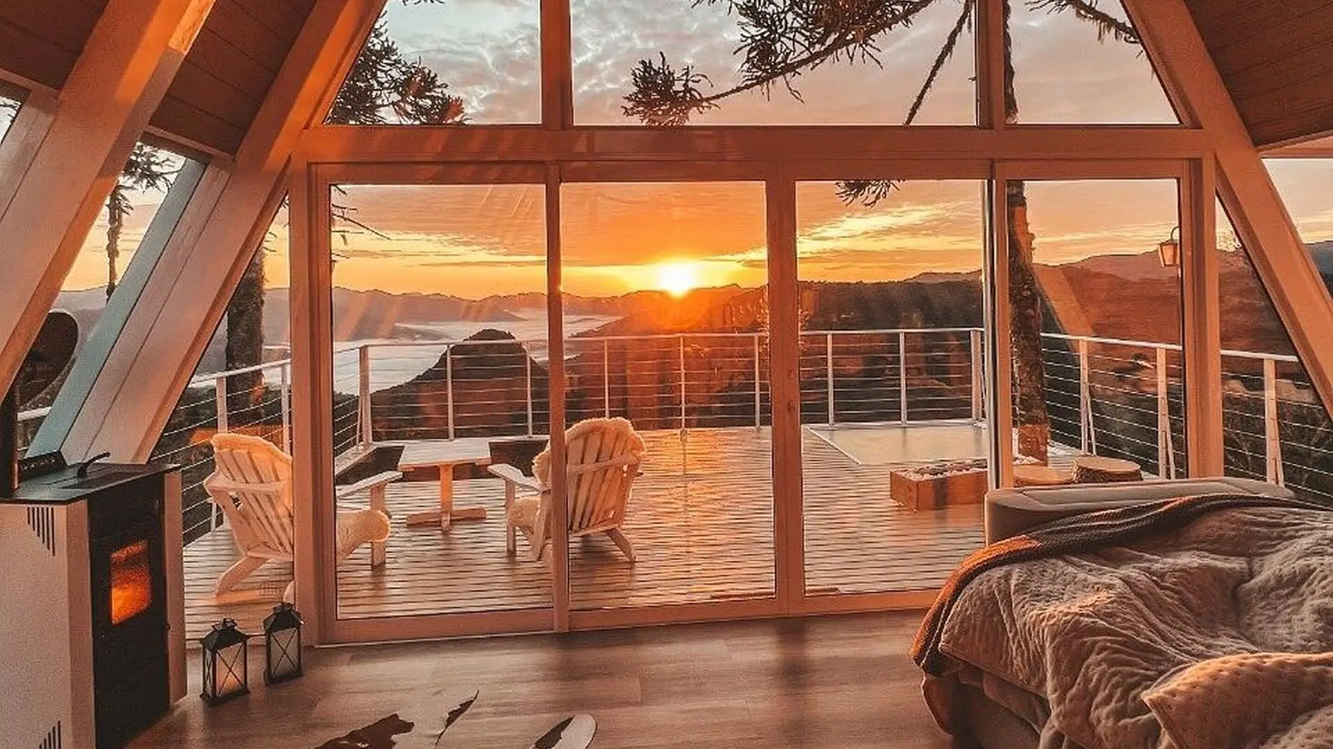 Com vista para as montanhas e pôr do sol inesquecível, hospedagens de luxo em na serra catarinense oferecem conforto e exclusividade. 
