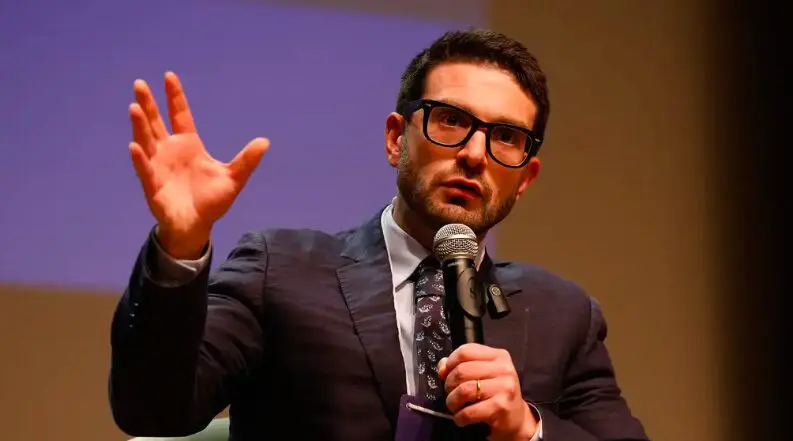 Alexander Soros durante um evento no Brasil, em agosto: Open Society destinou cerca de R$ 308 milhões para ONGs do país apenas nos últimos dois anos