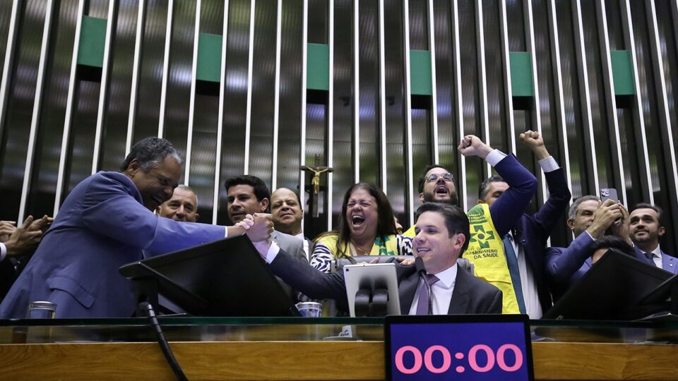 “Pauta-bomba” previdenciária compromete ainda mais as contas públicas